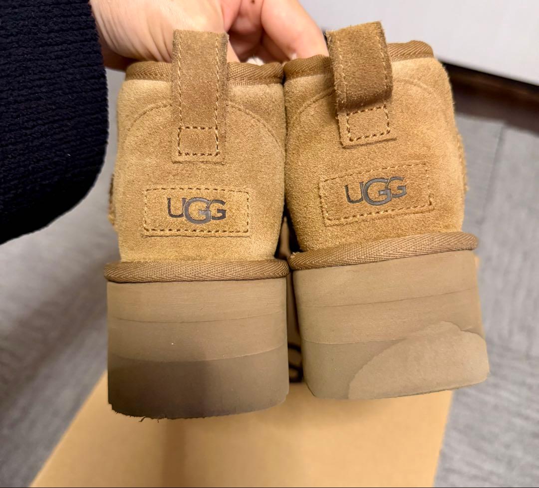 UGG クラシックウルトラミニ ブーツ