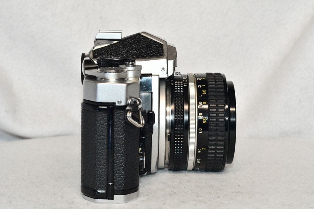 お値下げ中《動作品》 Nikon EM + Nikkor 50mm f/1.4