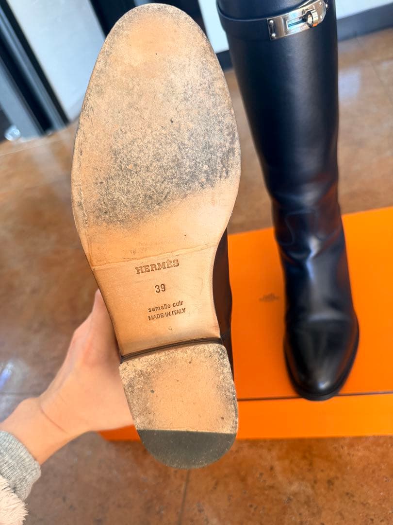 HERMES 黒 レザーブーツ 金具付き