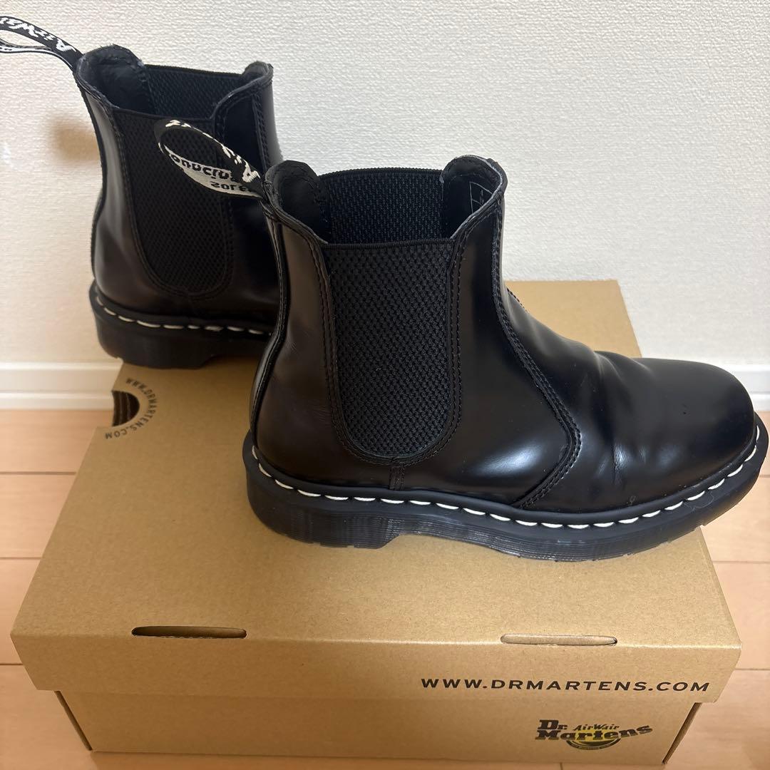 ドクターマーチン　ホワイトステッチ チェルシーブーツ　サイドゴア　UK4
