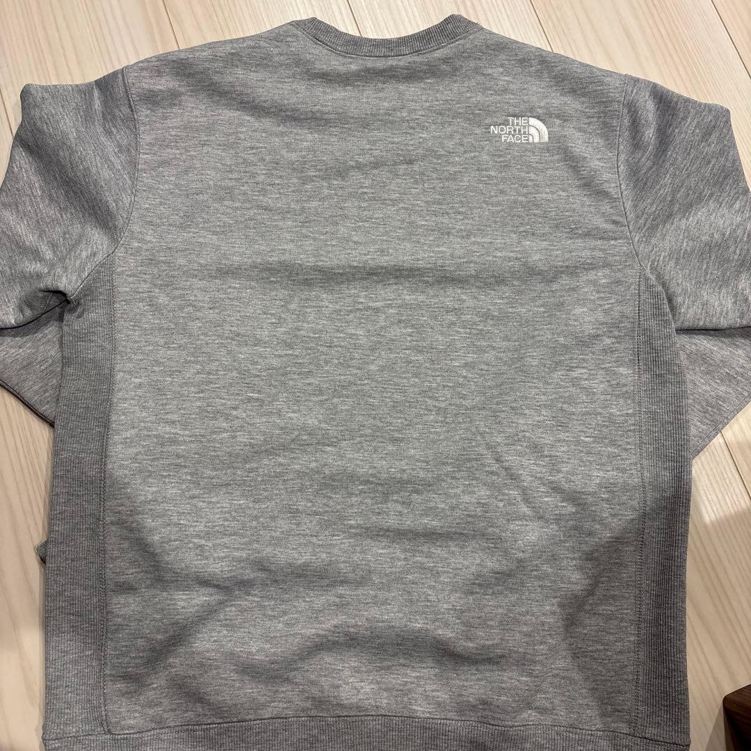 THE NORTH FACE グレー スウェット