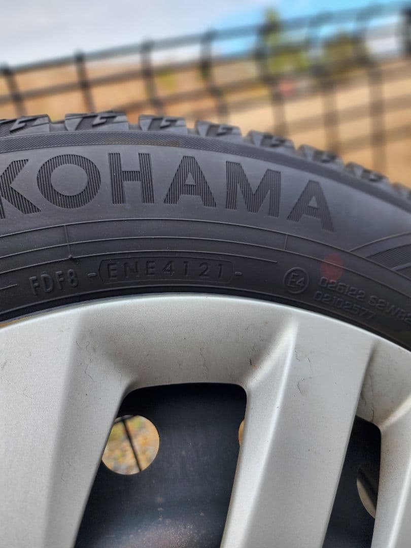 ホンダ　ステップワゴン　スタッドレスタイヤ