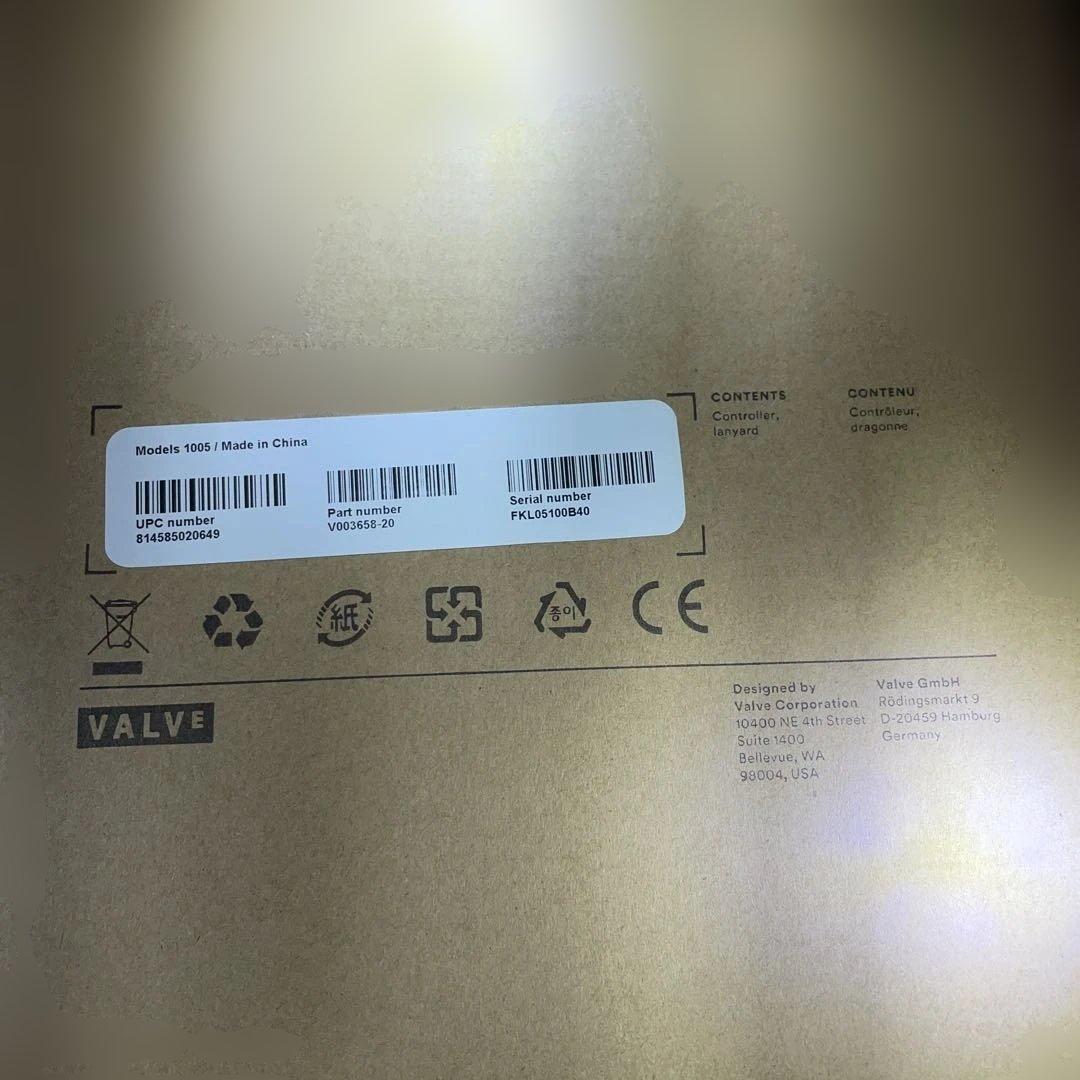 新品未使用　valve indexコントローラー左のみ　　箱付き