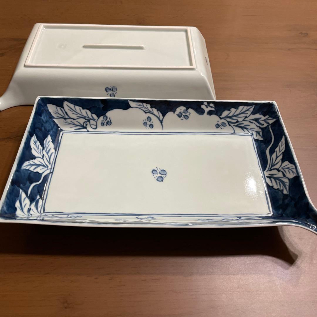 有田焼　限定品　超希少な陶祥窯　白と青の花柄陶器皿2枚セット4品