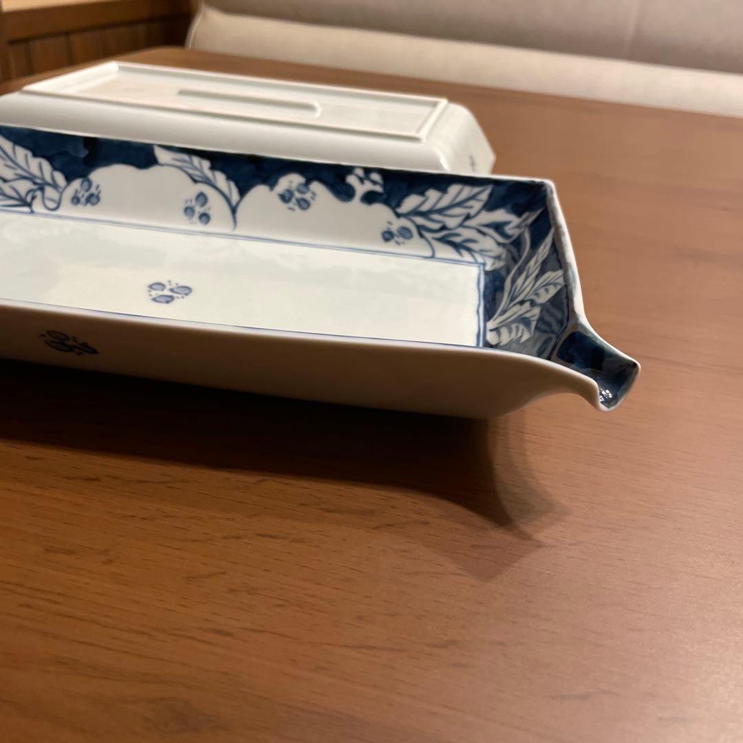 有田焼　限定品　超希少な陶祥窯　白と青の花柄陶器皿2枚セット4品