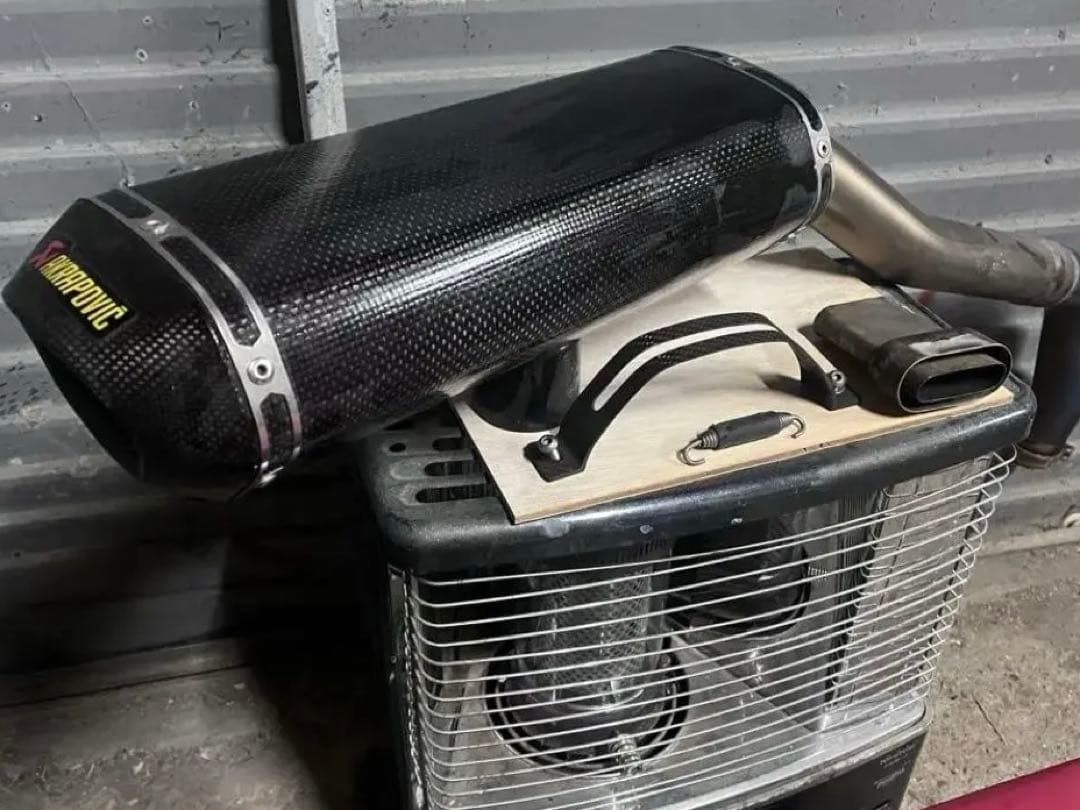 cbr1000rr sc57 マフラー　アクラポビッチ　AKRAPOVIC