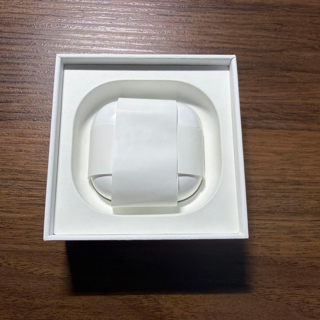 AirPods4 アクティブノイズキャンセル　箱付き イヤホンケース２つ付き