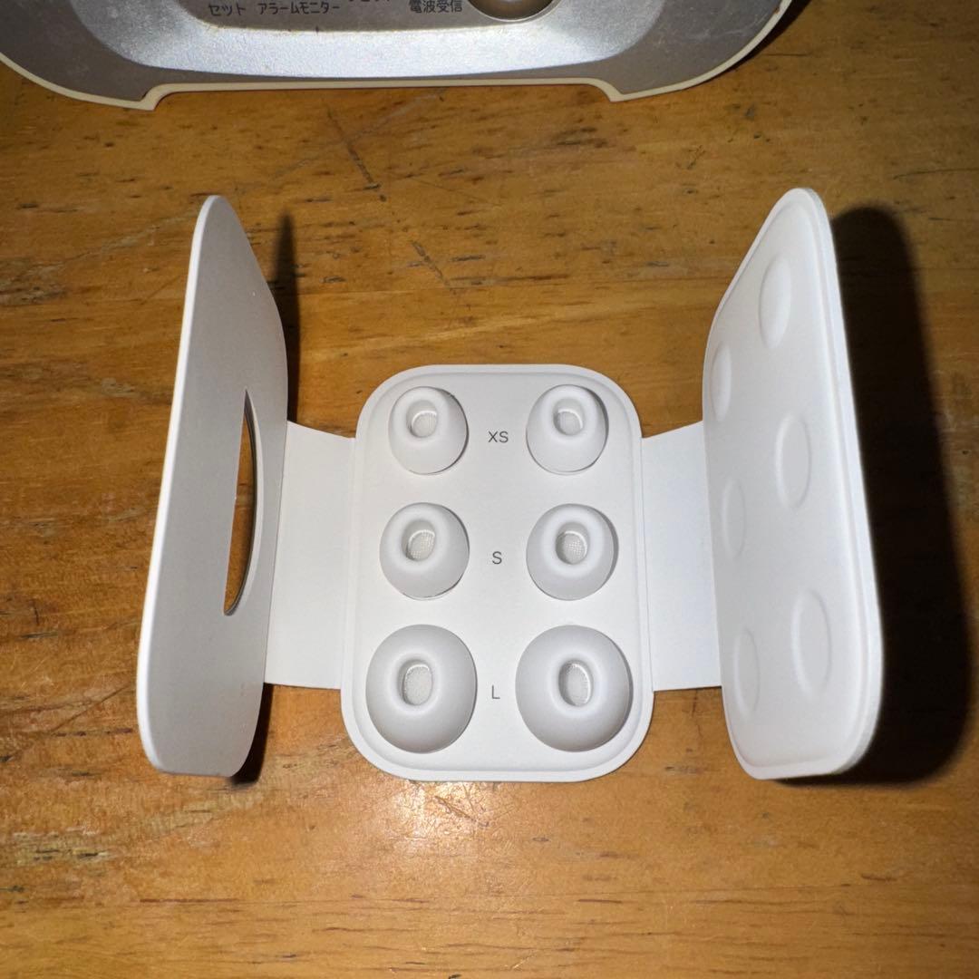 AirPods Pro 第2世代　交換用イヤーチップ付き