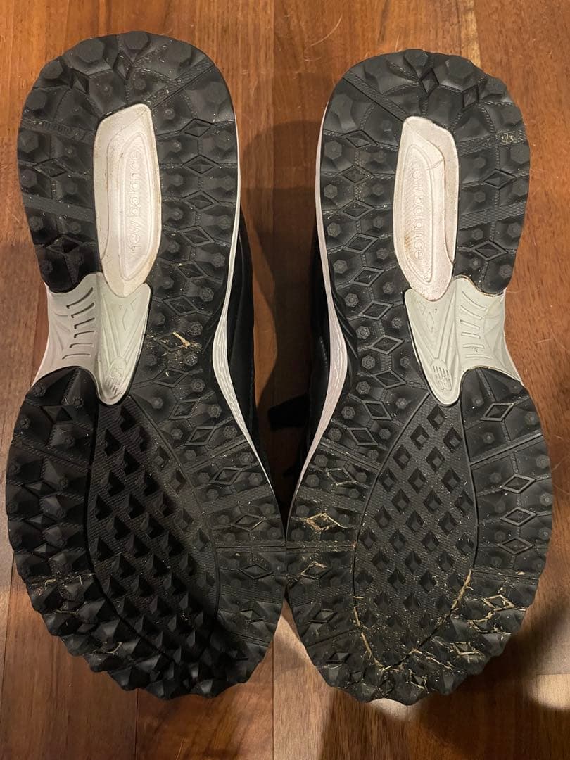 New Balance ゴルフシューズ ブラック2002 v1