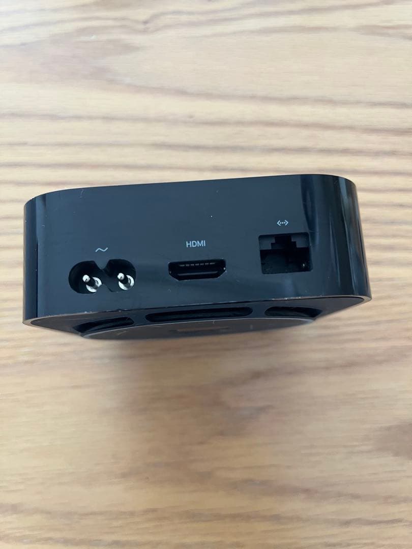 Apple TV 4K (第 2 世代) 32 GB