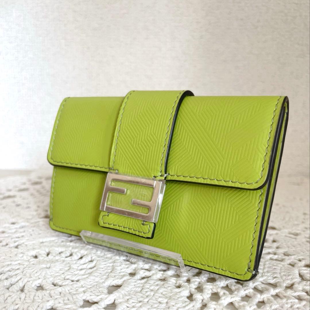 未使用品　FENDI フェンディ　バゲット　ウエストポーチ　ポーチのみ　グリーン