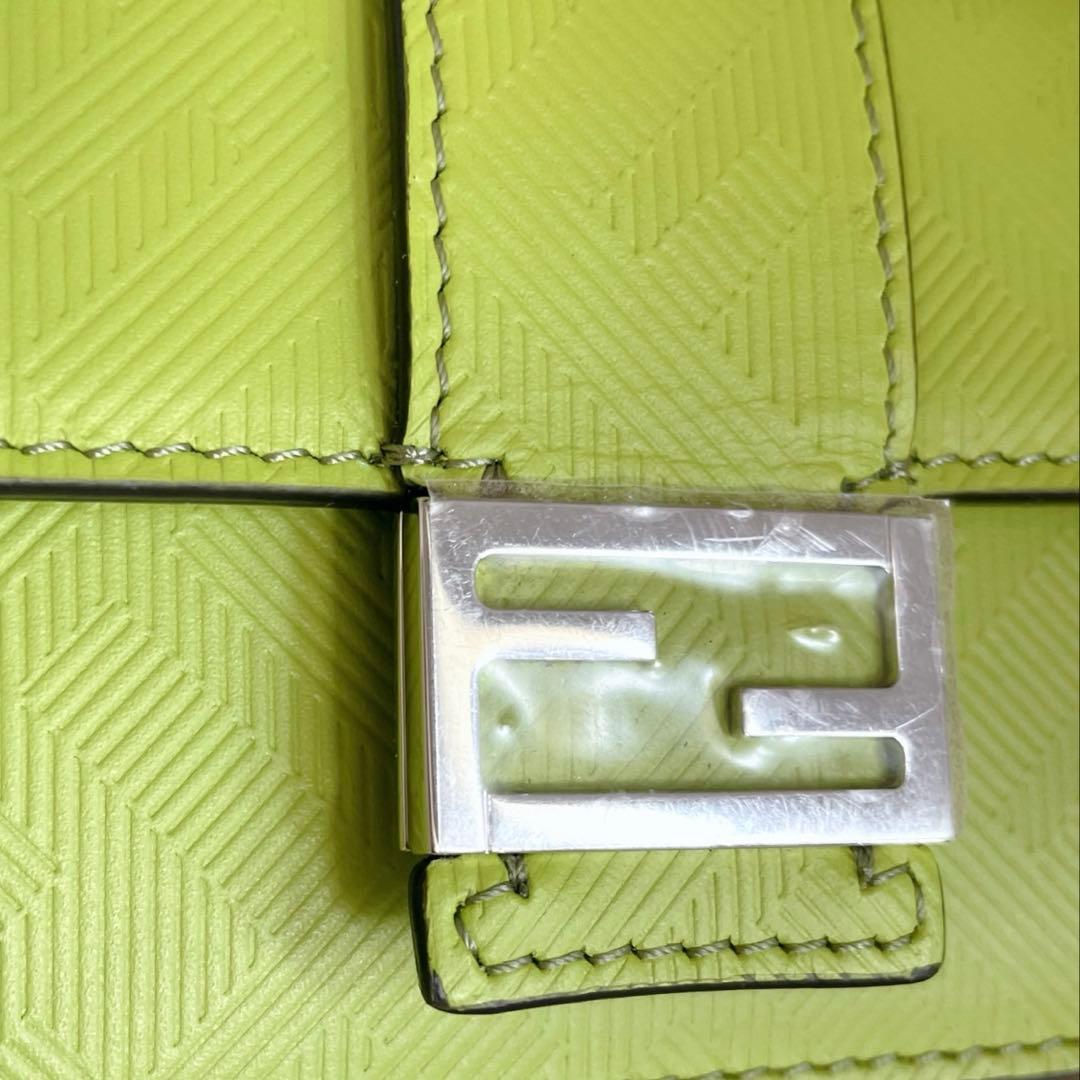 未使用品　FENDI フェンディ　バゲット　ウエストポーチ　ポーチのみ　グリーン