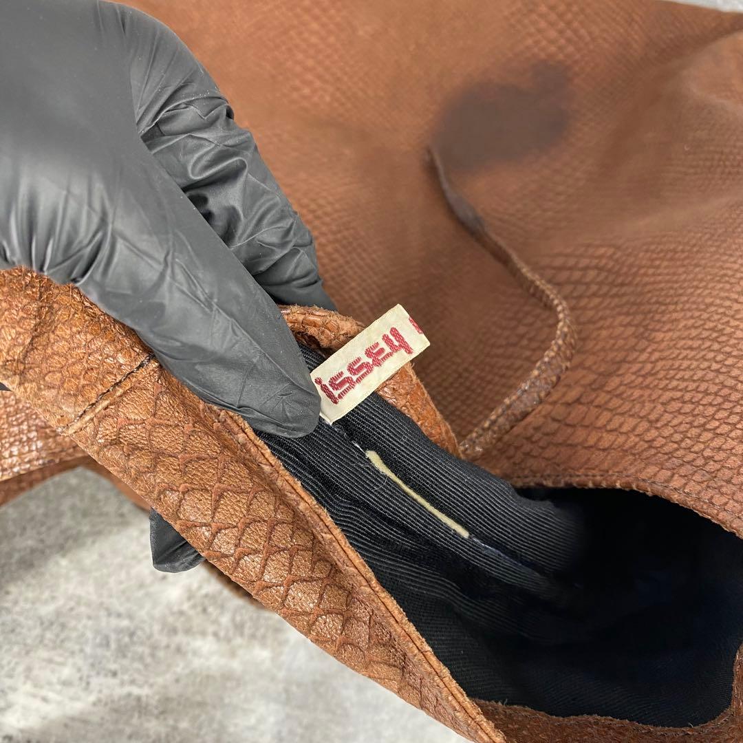 イッセイミヤケ パイソン型押し レザー ショルダーバッグ ワンショルダー