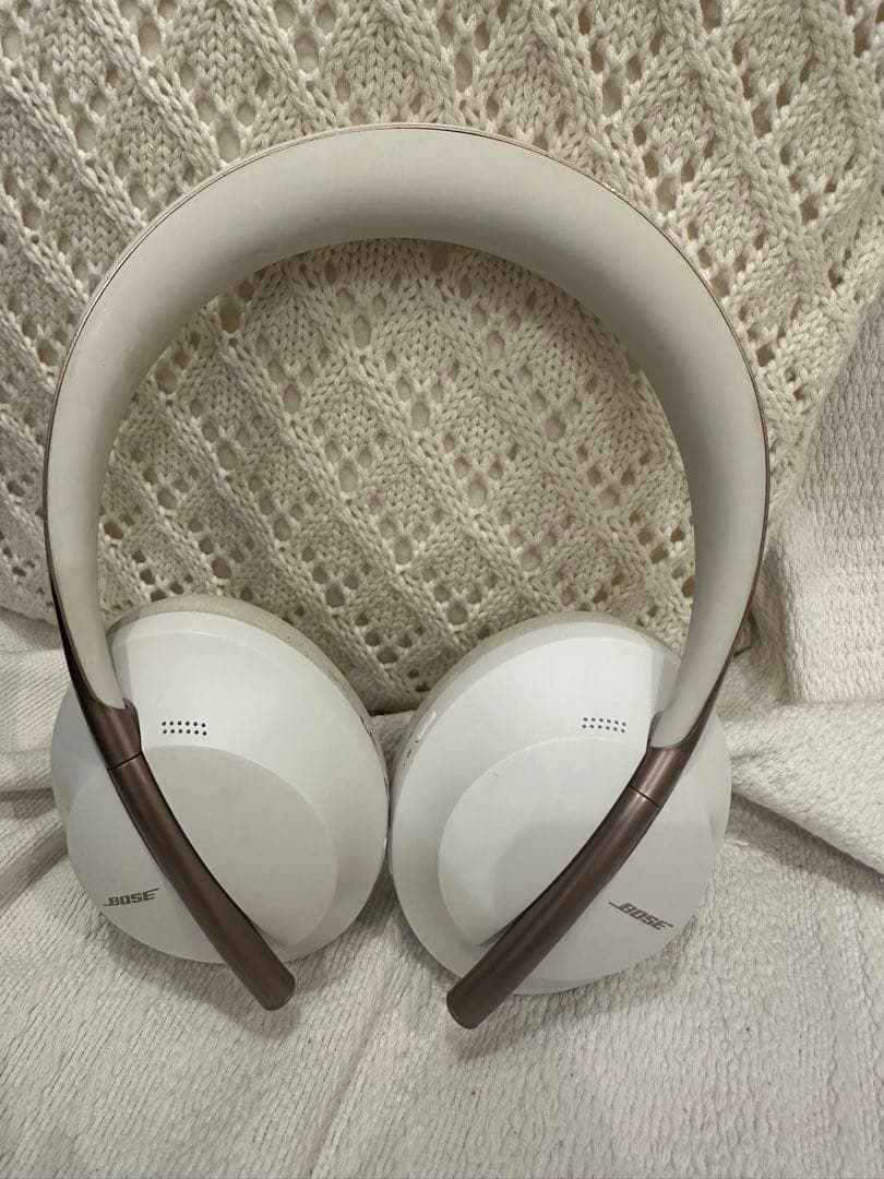 BOSE ノイズキャンセリングヘッドホン 700 限定カラー