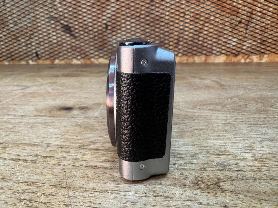 カシオ★ボディ★EX-H10★シルバー★EXILIM★デジカメ