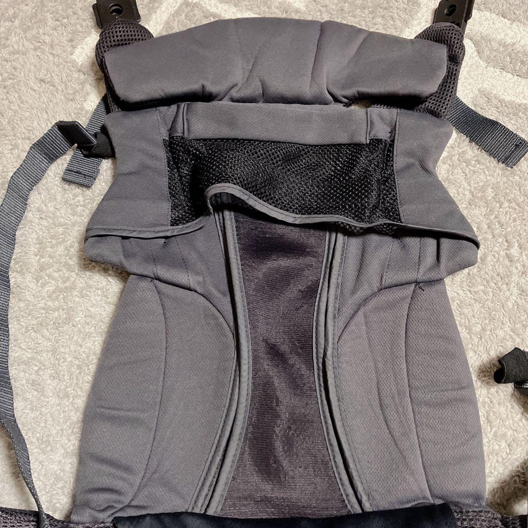 アップリカ　ラクリス　ダークグレー　抱っこ紐　赤ちゃん　新生児