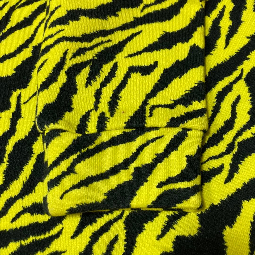 GUCCI タイガー柄 スウェットトレーナー