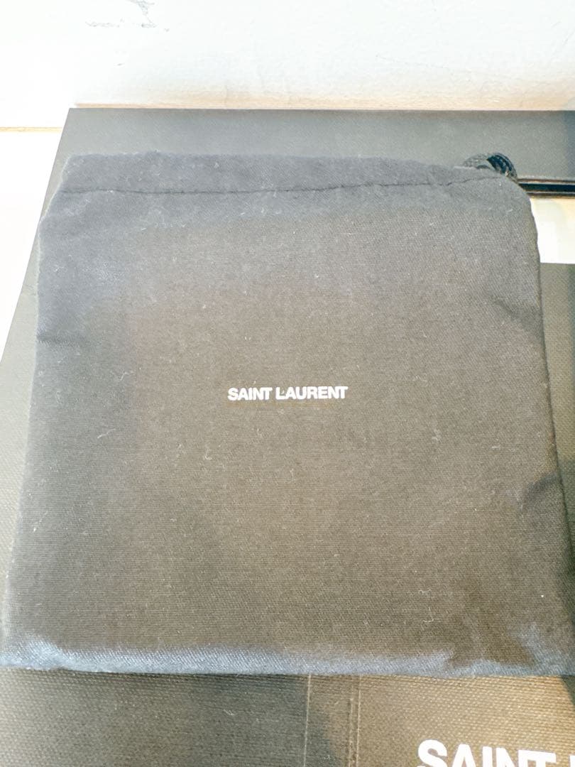 美品！SAINT LAURENT ブラック名刺入れ※袋、箱、紙袋付き