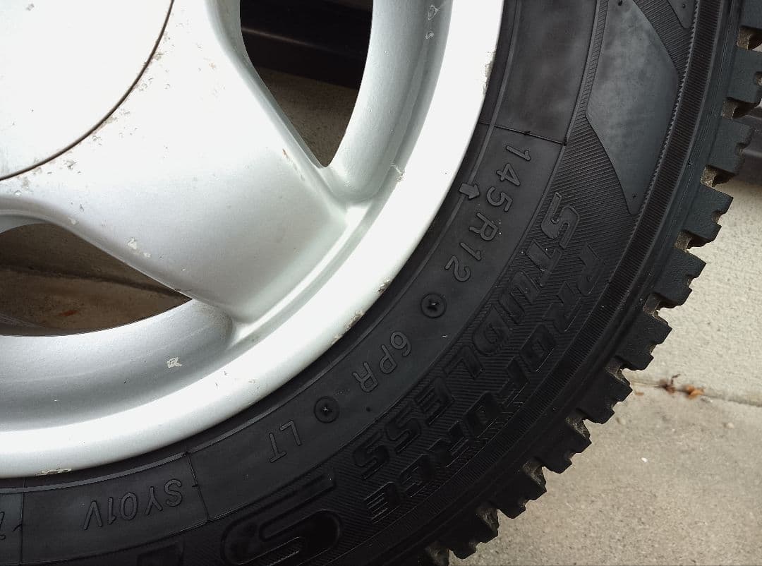 145R12 6PR LT・スタッドレスタイヤ・アルミホイール・2本のみ・1/2