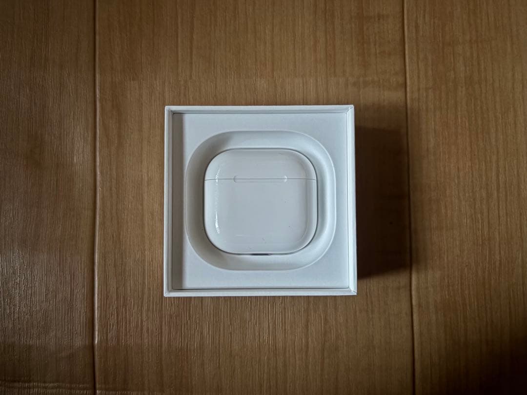 Apple AirPods4 ※訳あり詳細お読み下さい。