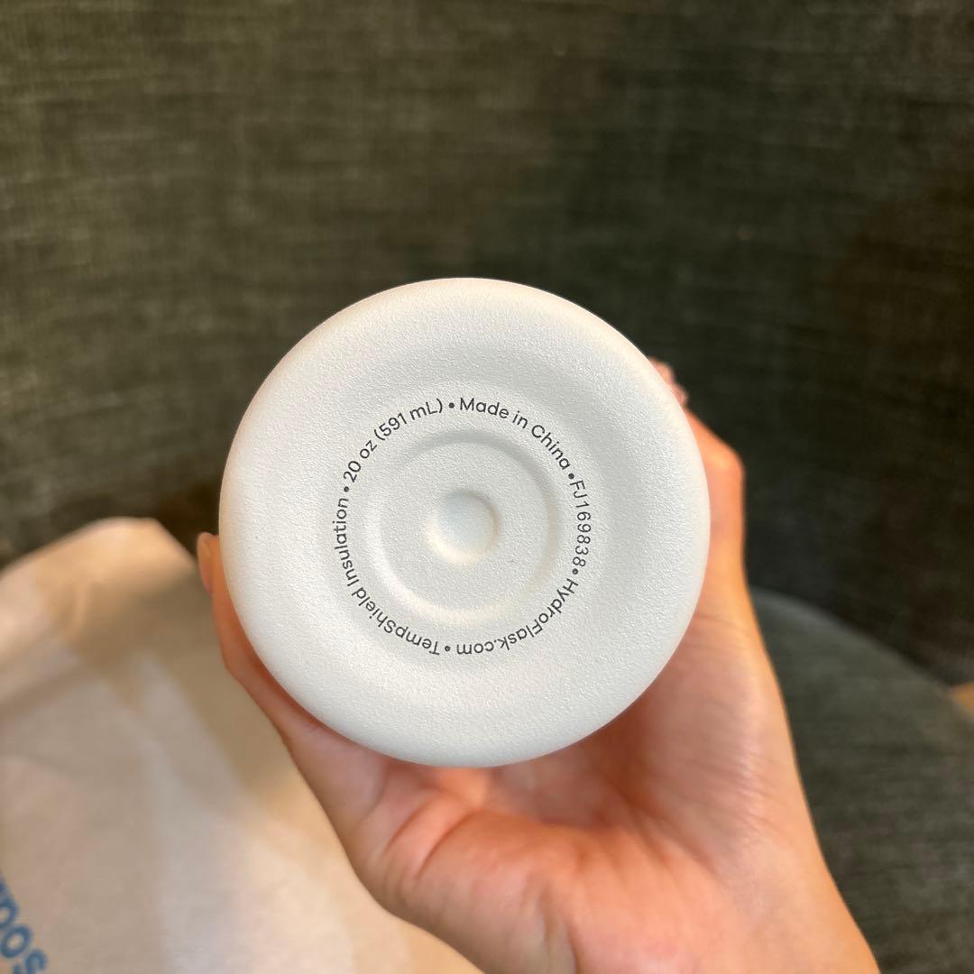 ファミリア　ハイドロフラスク　20oz ホワイト