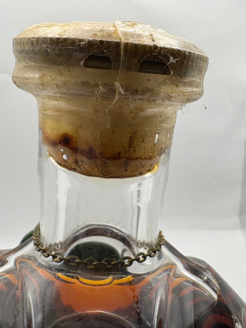 Remy Martin 琥珀色ウイスキー メダル付き