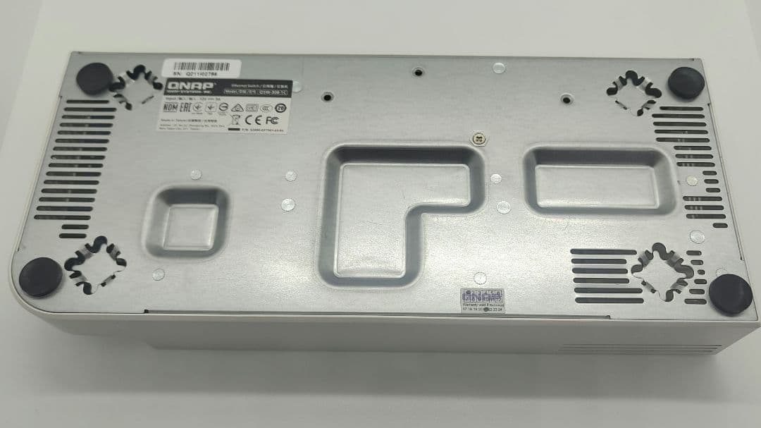 QNAP(キューナップ) QSW-308-1C