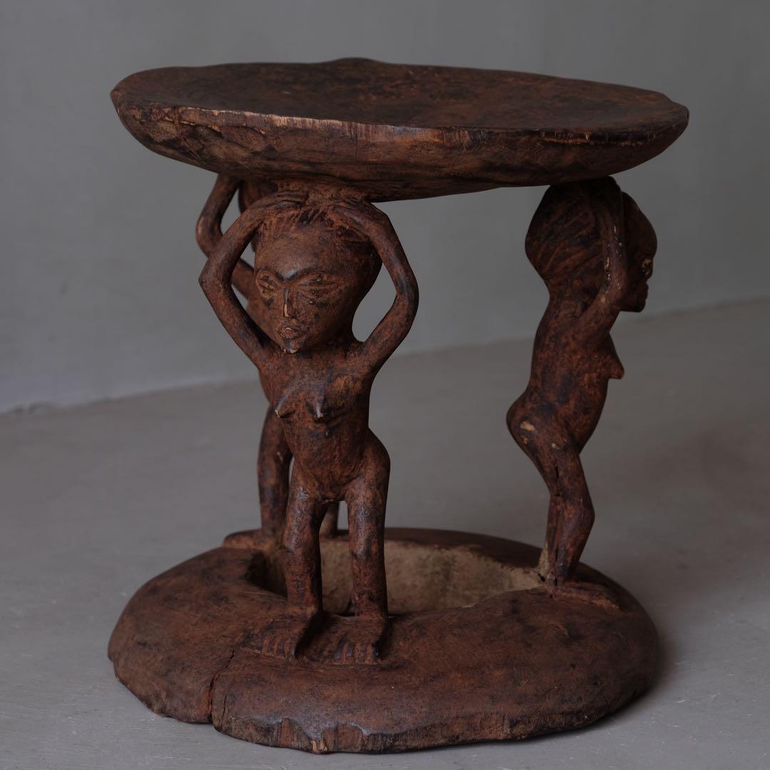 アフリカ 木製スツール　プリミティブ 丸椅子 チェア 花台 サイドテーブル