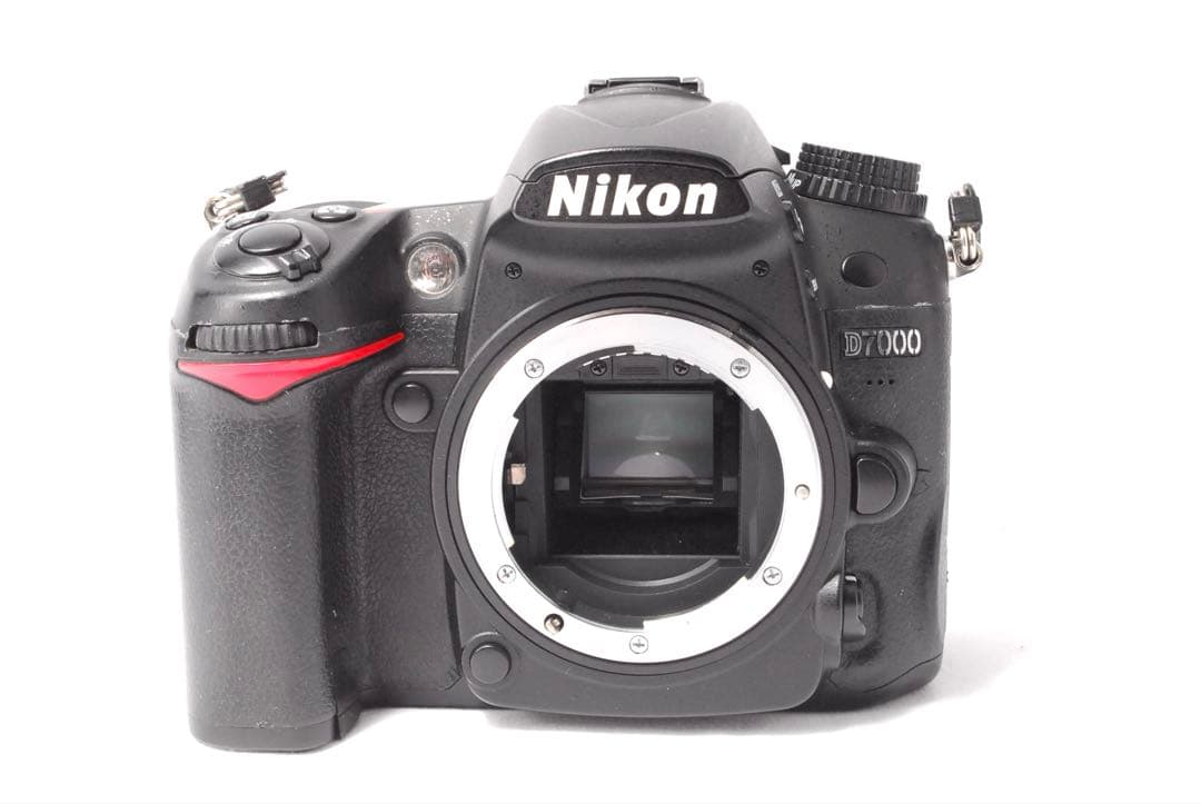 標準＆望遠✨美品 ✨Nikon D7000✨一眼レフカメラ✨高性能ハイアマチュア