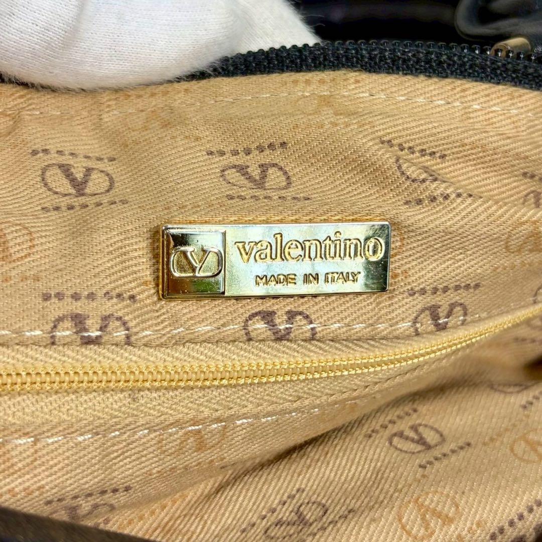【美品✨】ヴァレンティノ　ミニボストンバッグ　ハンドバッグ　総柄　レザー　黒