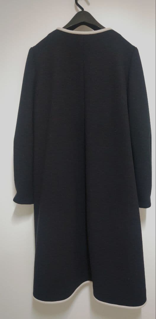 ヒルトンホテルで購入★新品ネイビー リボン刺繍コート★サイズ42