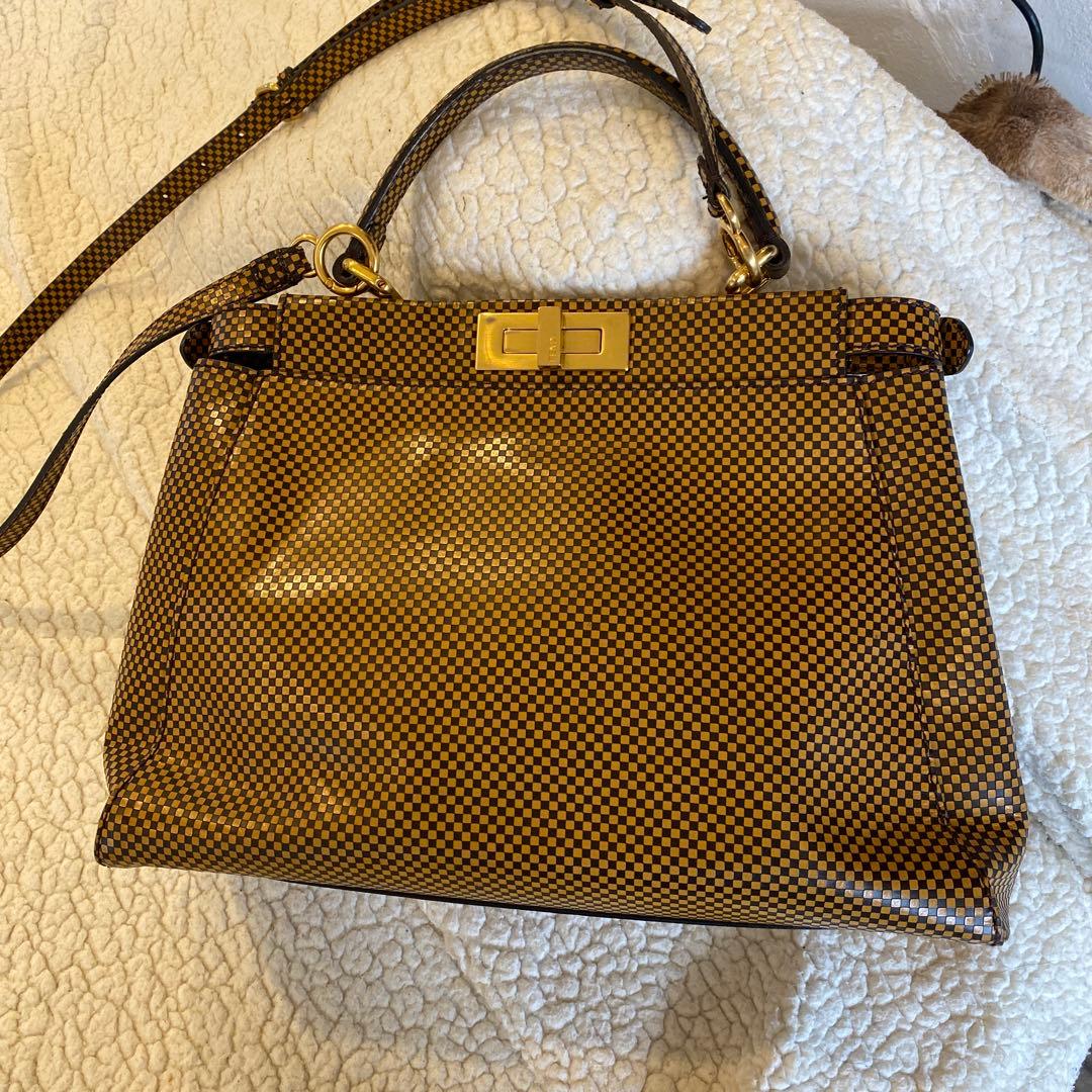 激レア　FENDIフェンディ　ピーカブー　ショルダーハンドバッグ