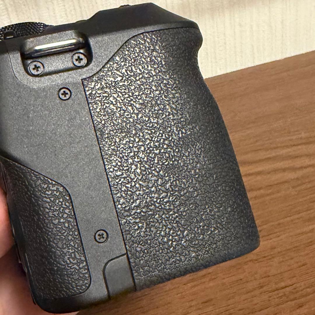 Canon EOS R10 ミラーレス一眼 50mm・18-150mmレンズ付き