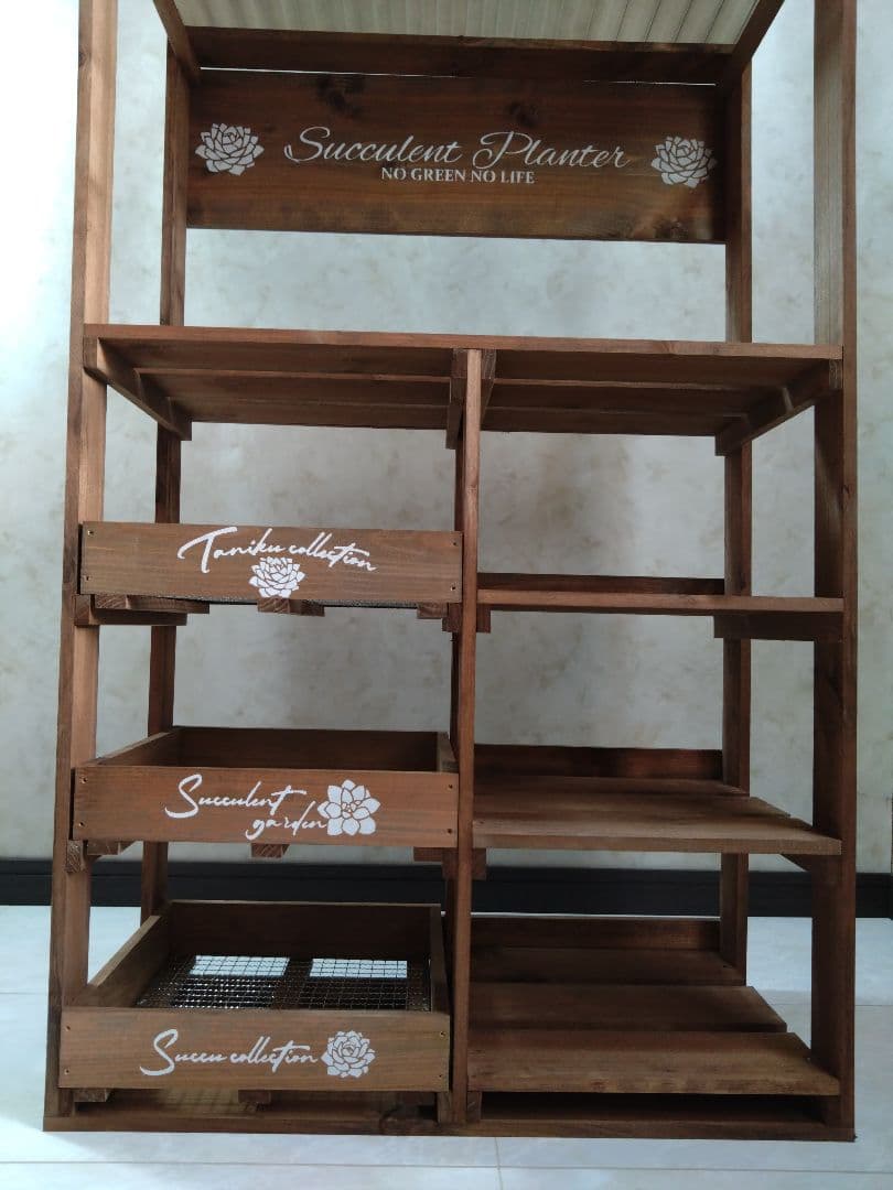 波板屋根付き木製プランターラック　トレー3つ付き