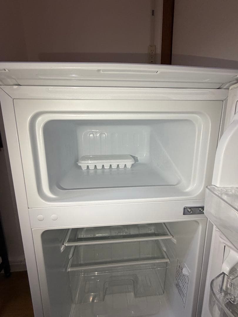 Hisense 冷蔵庫 ホワイト 冷凍室付きHR- B95A