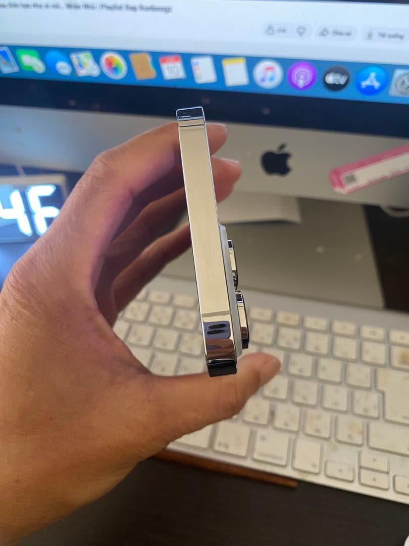 iPhone14 Pro MAX 256GB シルバー SIMフリ 美品