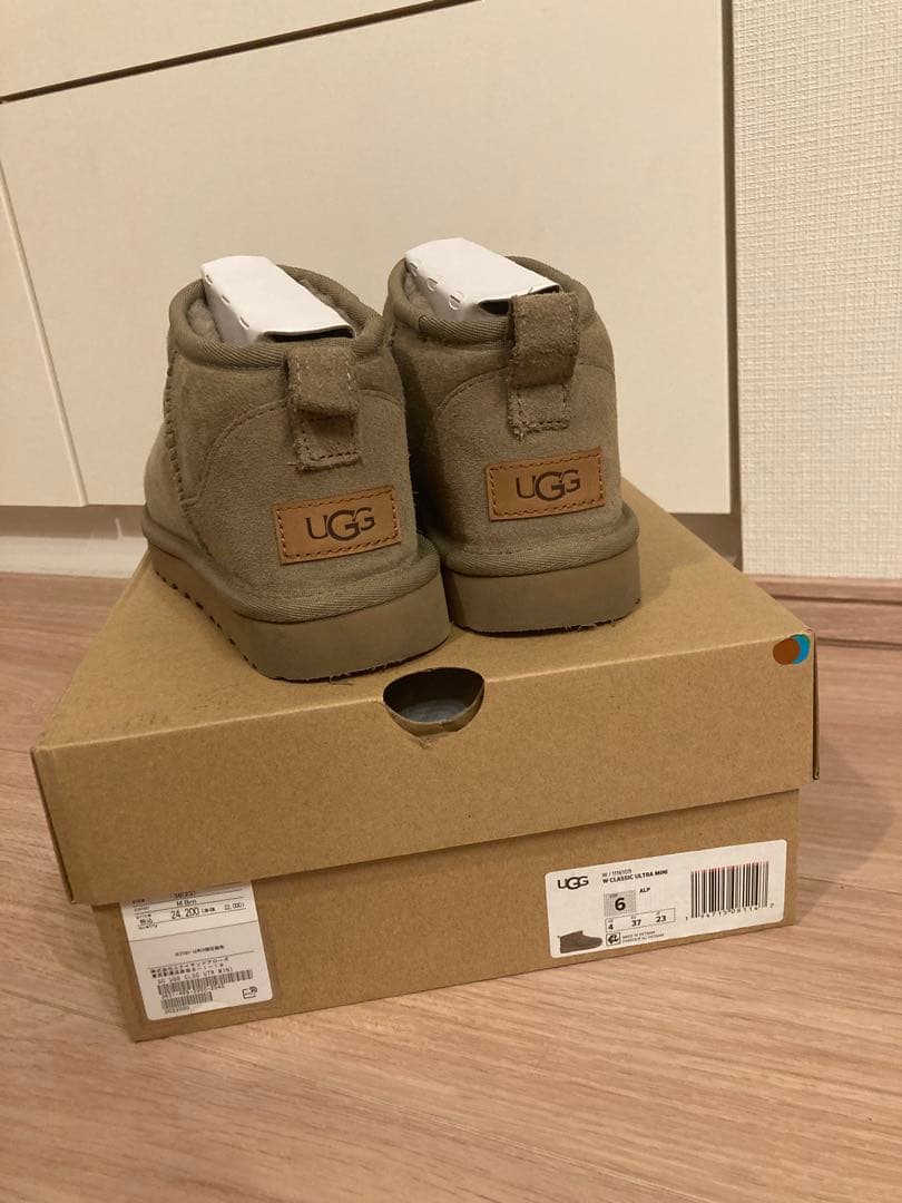 UGG クラシック ウルトラ ミニブーツ 37