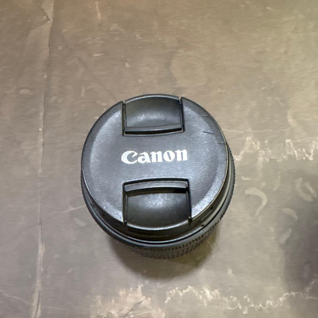 【ジャンク】Canon EOS 8000D 標準レンズセット 付属品・バッグ付