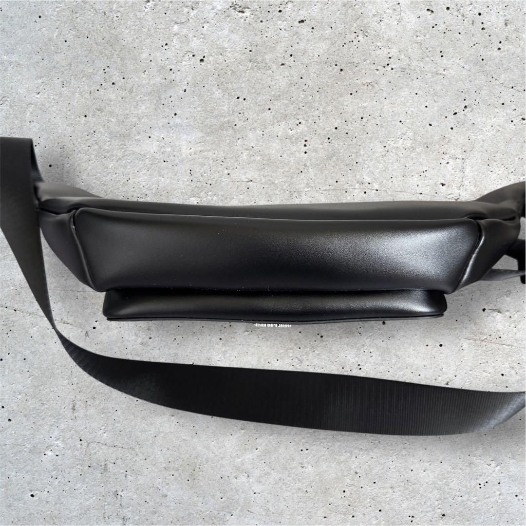 ★ Sachi ★ マリークワント エポビジューデイジーボディバッグ