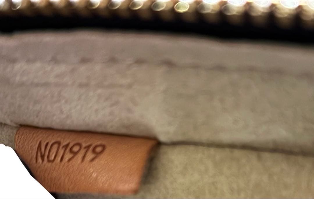 LOUIS VUITTON モノグラムバッグ