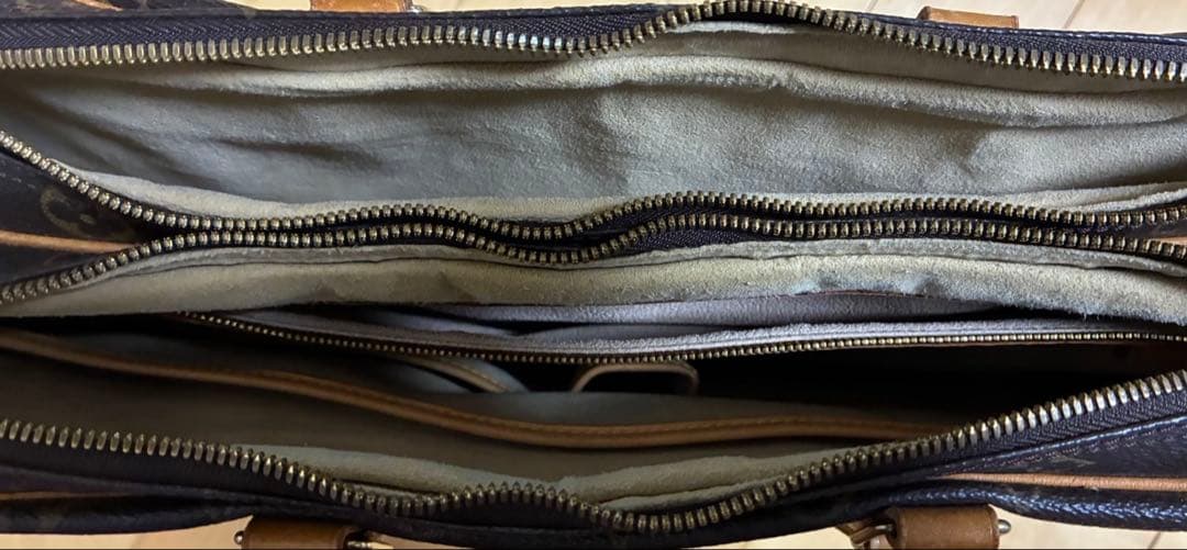 LOUIS VUITTON モノグラムバッグ