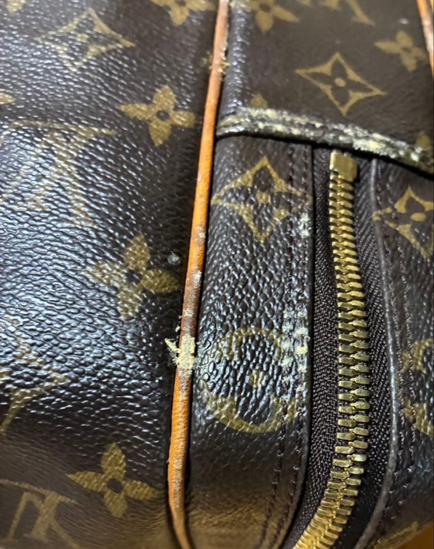 LOUIS VUITTON モノグラムバッグ