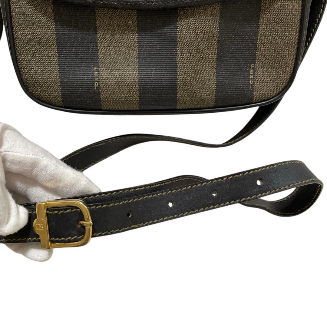 【極美品】FENDI ショルダーバッグ ヴィンテージ ペカン柄 ロゴ金具