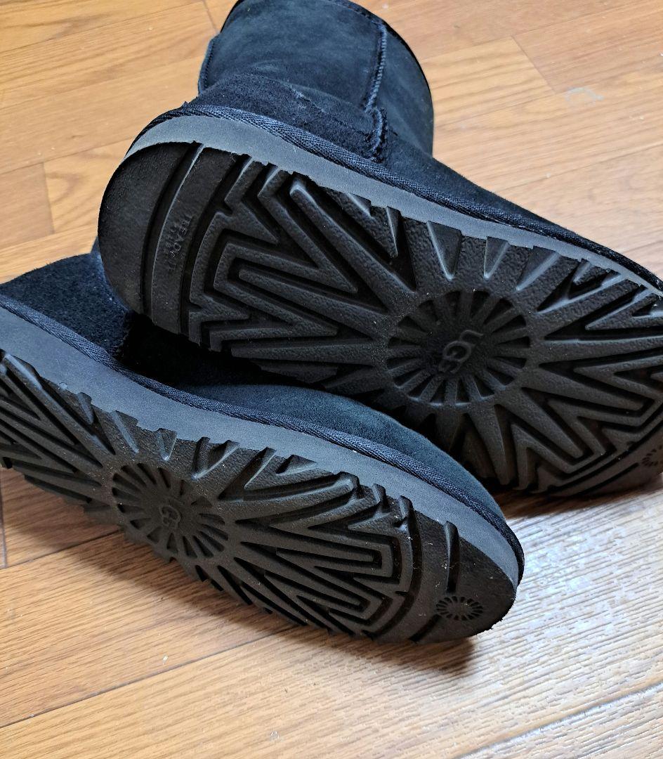 UGG アグ ムートンブーツ クラシック ショート ブラック 24㎝