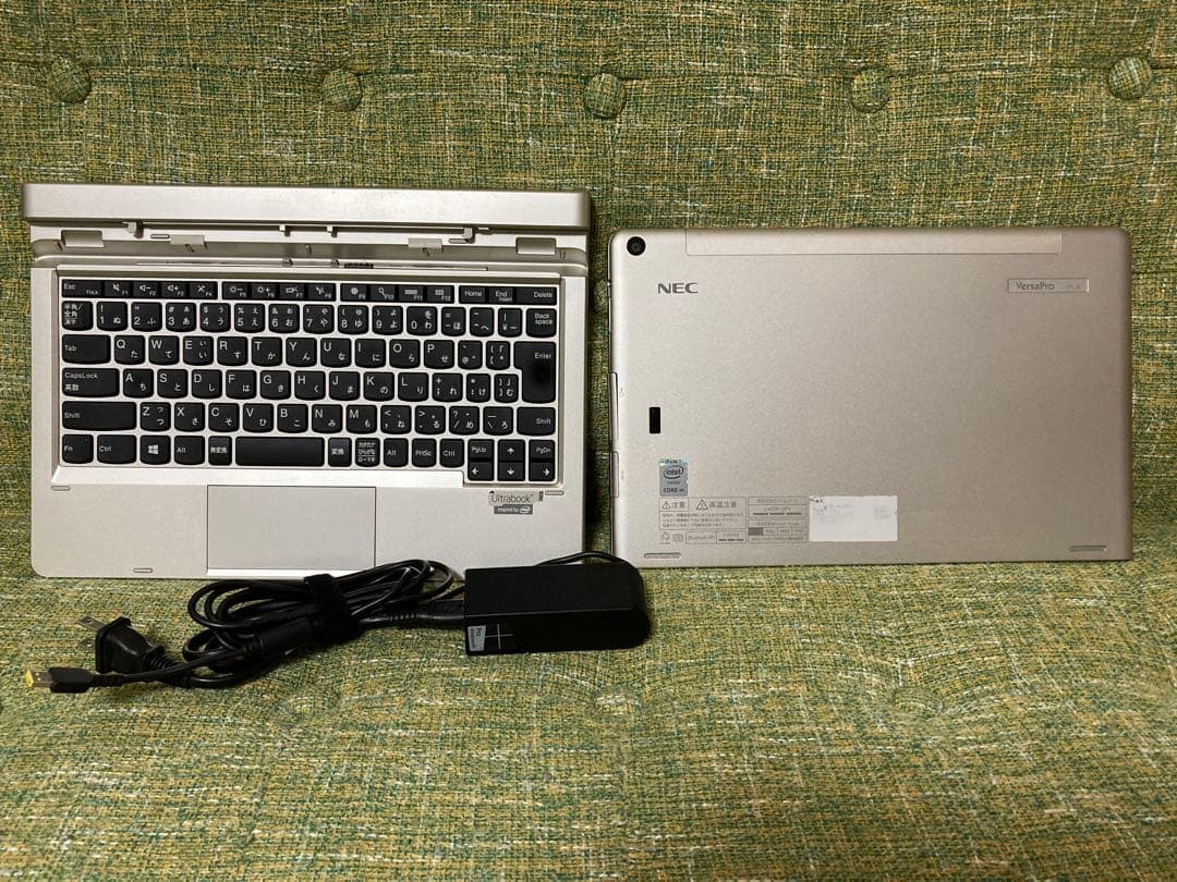値下 NEC 2-in-1 Windows10 タブレットPC キーボード付き