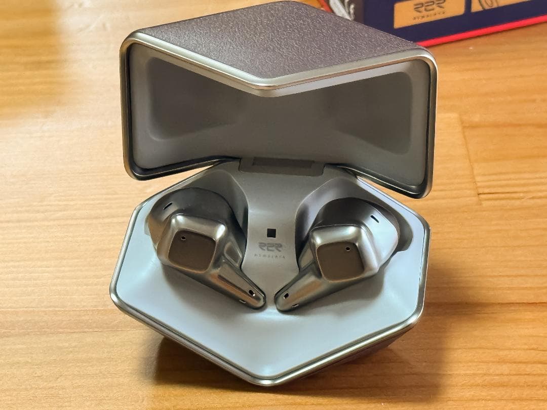 イヤホン HiFiMAN Svanar Wireless LE