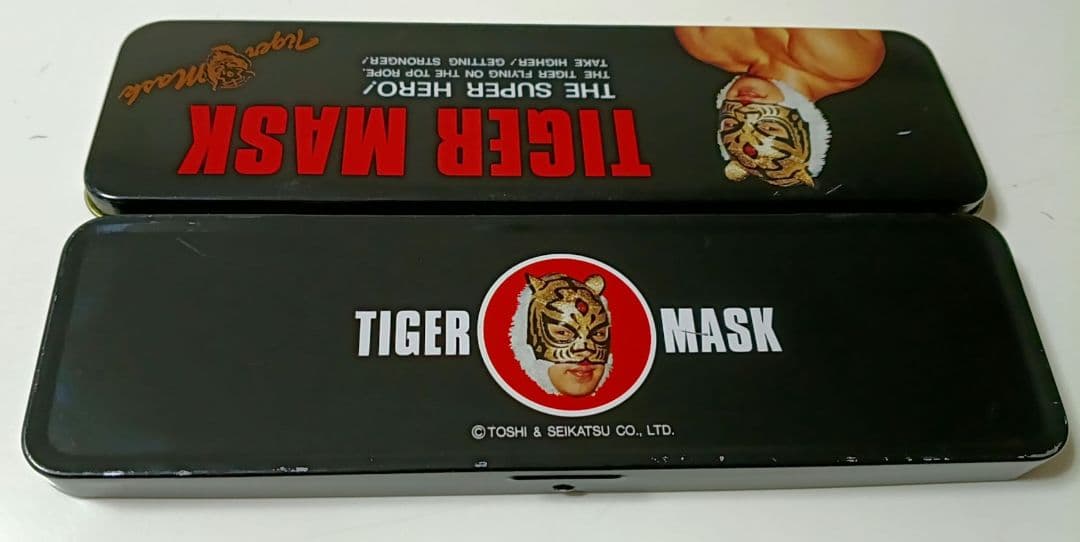 初代　タイガーマスク 筆箱　缶　ペンケース　佐山サトル　タイガー　マスク　ペン