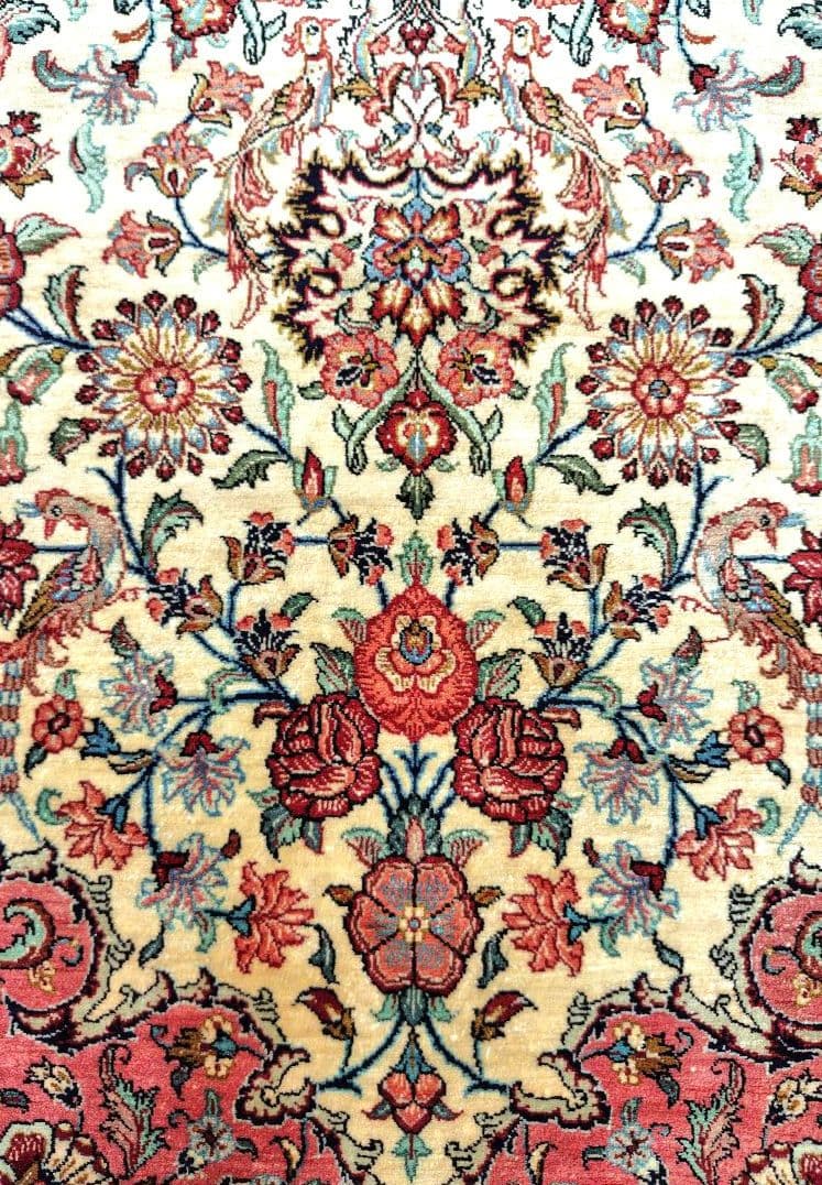 専用品☆【花の泉に遊ぶ美しい鳥】ペルシャ絨毯　シルク　ピンク系　孔雀　手織り