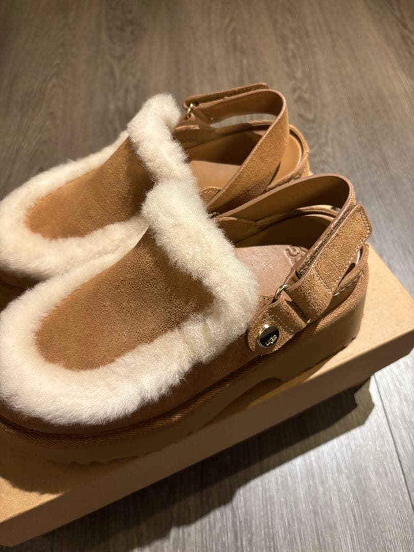 新品【UGG】Esmee Clog