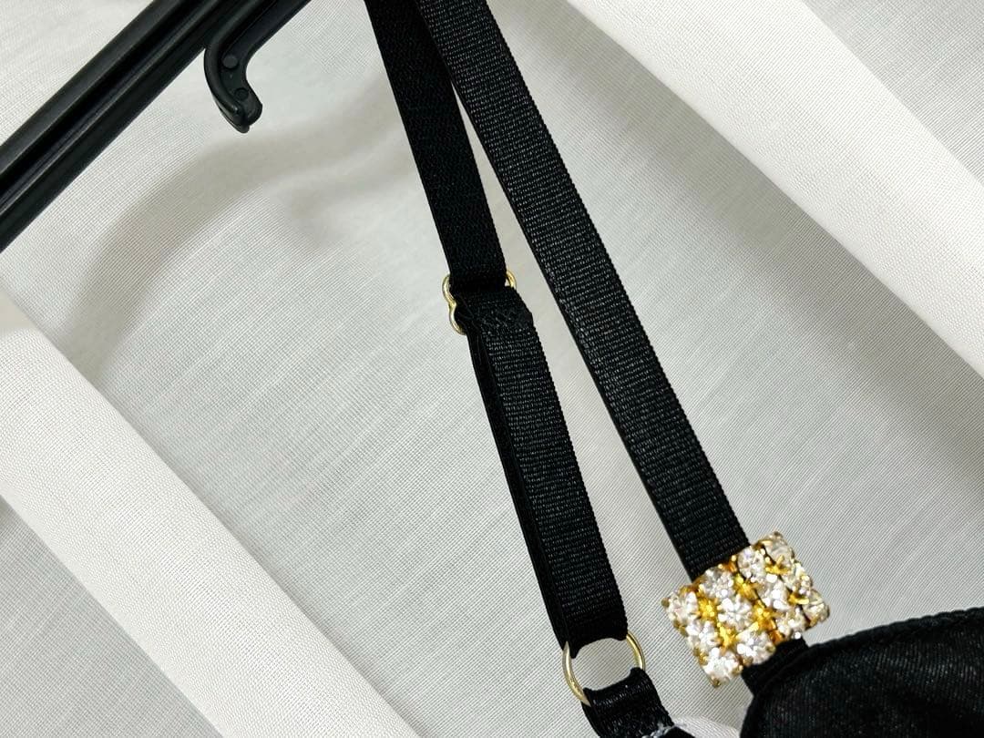 GOLDS♡肩紐ビジュー付き♡サテン×シフォン♡ラッフルフリルキャミトップス♡白